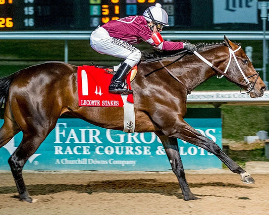 Midnight Bourbon Keychain Horse Racing Picture Action