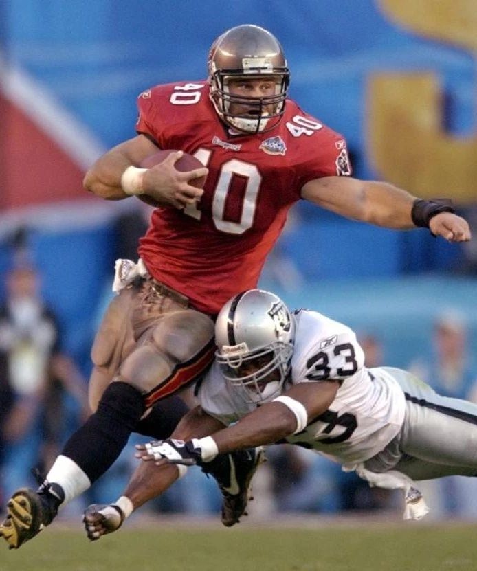 Mike Alstott Tampa Bay Buccaneers Bucs Nfl Football Action 300 PCS Jigsaw Puzzle