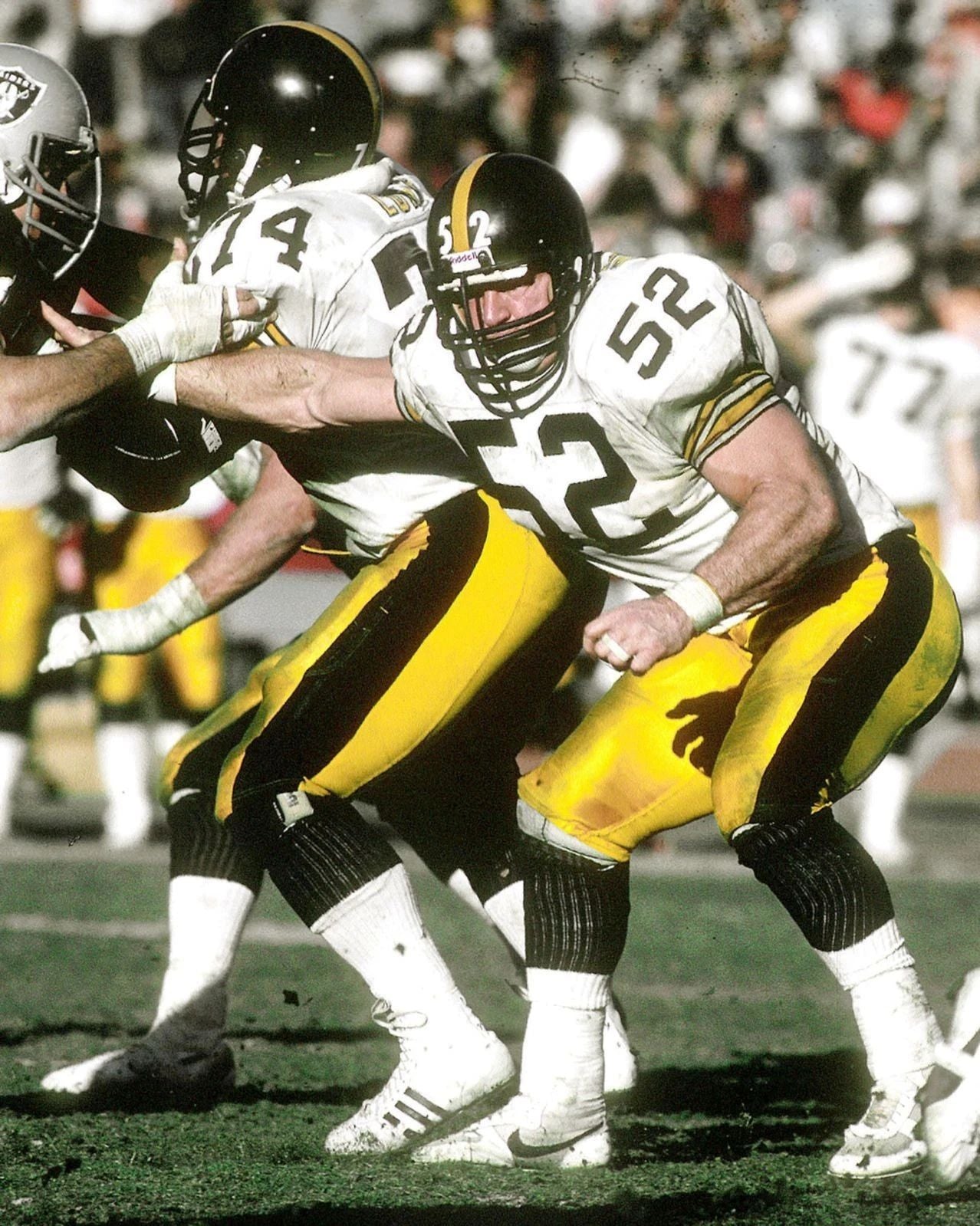 Mike Webster Pittsburgh Steelers Nfl Football Vs Raiders 300 Piece Jigsaw Puzzle