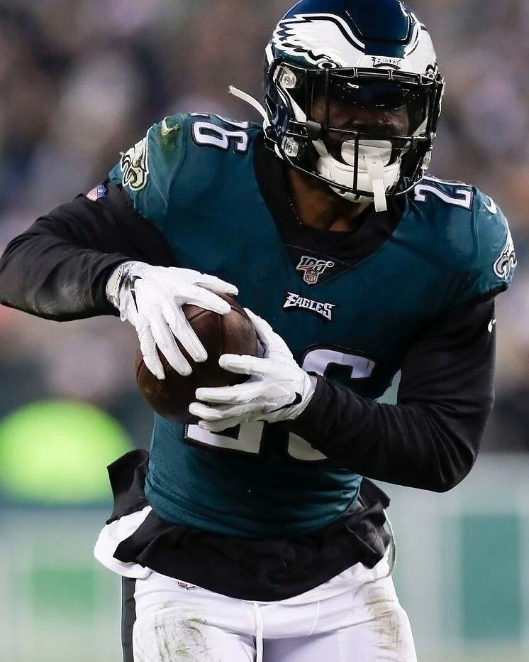 Miles Sanders Photo Philadelphia Eagles Picture Nfl Football With Ball