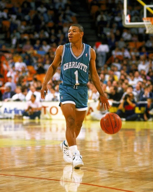 Muggsy Bogues Photo Charlotte Hornets Basketball Picture Nba
