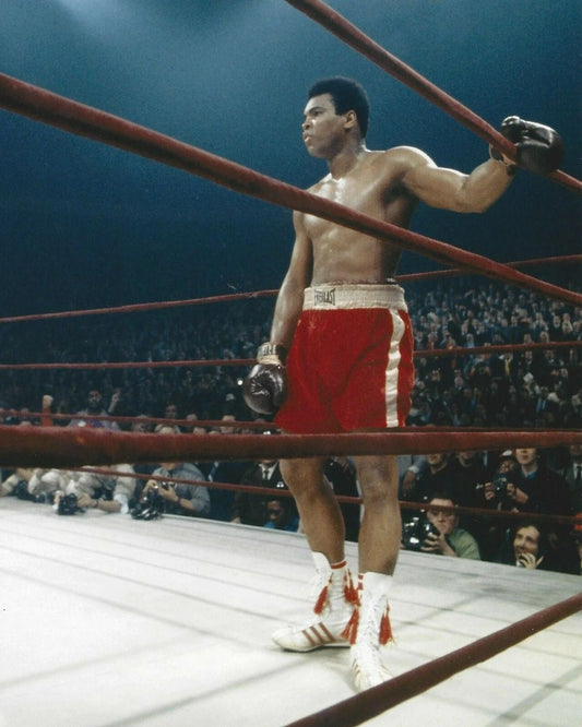 Muhammad Ali Keychain Boxing Color In Ring Holding Ropes