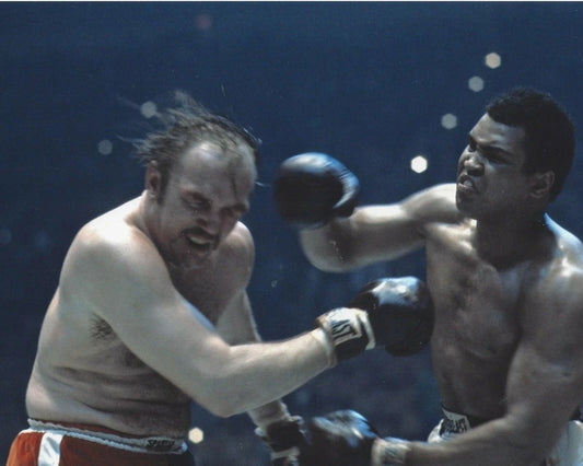 Muhammad Ali Vs Chuck Wepner Photo Boxing Picture Right By Ali