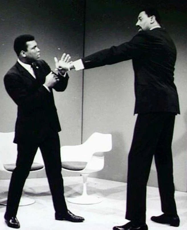 Muhammad Ali Vs Wilt Chamberlain Photo Boxing Picture Basketball
