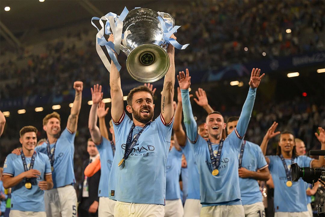Manchester Champions League Winners Hands In The Air Wall Poster