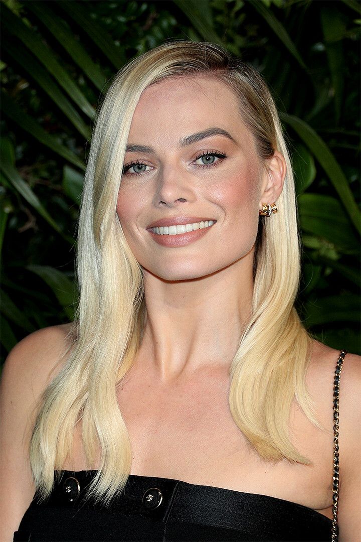 Margot Robbie Celebrity Cinema Actor Filmmaker Wall Art Home Poster