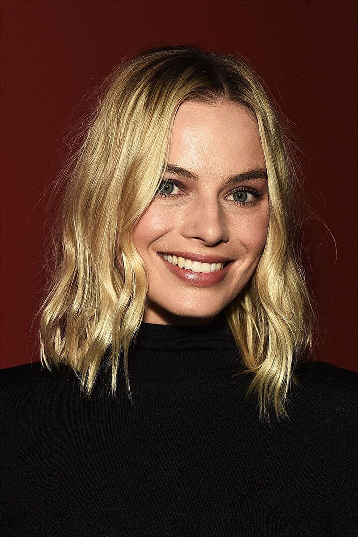 Margot Robbie Celebrity Movie Actress Producer Magnet