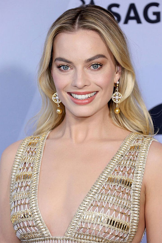 Margot Robbie Celebrity Sexy Actress Producer Wall Art Home Decor Poster