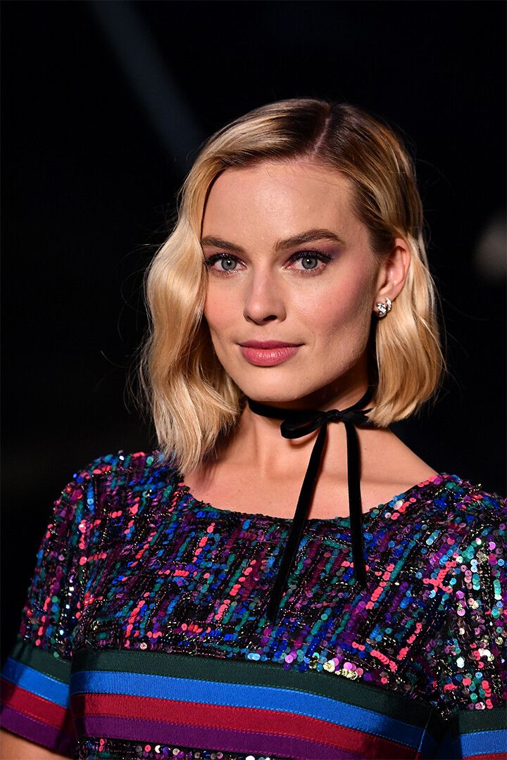 Margot Robbie Movie Actor Film Producer Keychain
