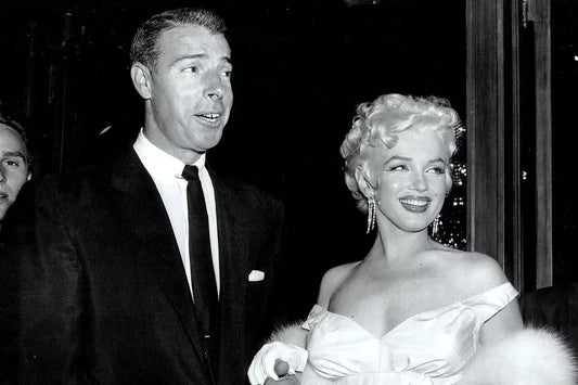 Marilyn Monroe & Joe Dimaggio Arrive At Theater 1955 Picture Keychain Print