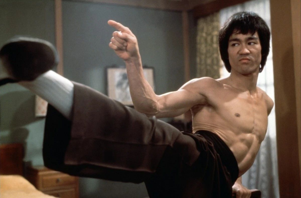 Martial Artist & Actor Bruce Lee Classic Retro Print 300 Piece Jigsaw Puzzle