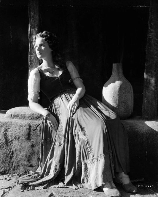 Maureen O'Hara In The Hunchback Of Notre Dame Classic Movie Photo