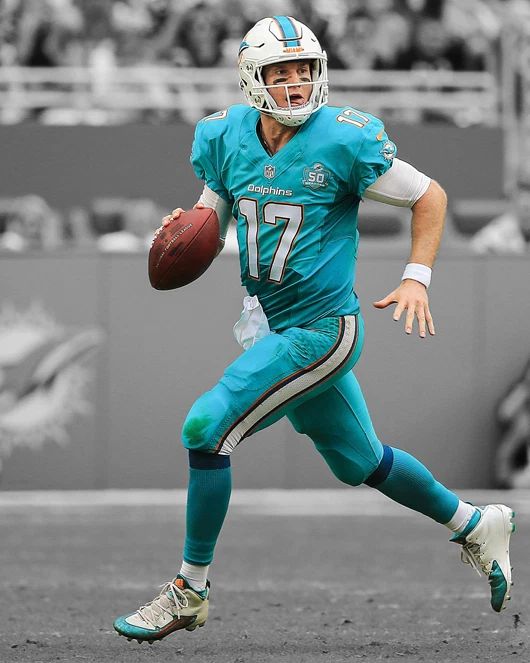 Miami Dolphins Ryan Tannehill Glossy Keychain Spotlight Football Keychain
