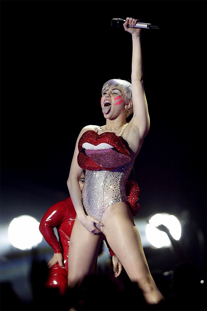 Miley Cyrus Singer Concerts Cinema Actor Star Jigsaw Puzzle