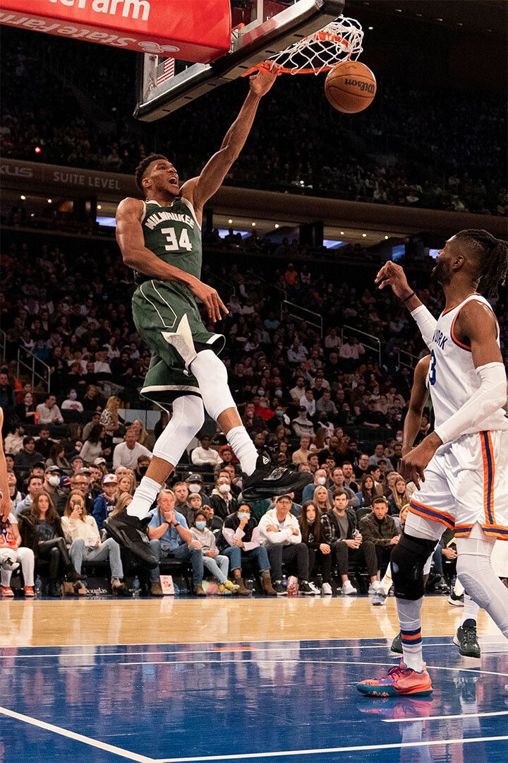 Milwaukee Bucks Basketball Player Giannis Antetokounmpo 34 Jigsaw Puzzle
