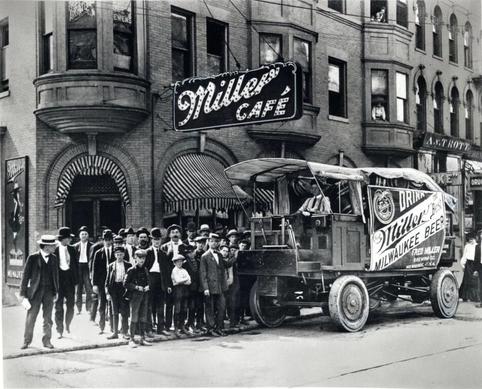 Milwaukee Miller Brewery Beer Delivery 1900S Picture Photo