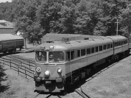 Milwaukee Road Hiawatha Train On Railroad F7 Baltic Poster Photo