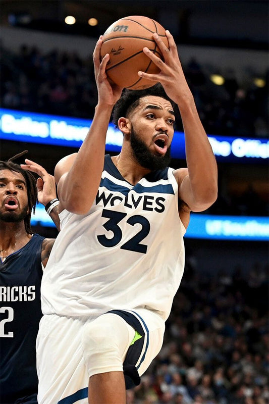 Minnesota Timberwolves Karl Anthony Towns Basketballer Jigsaw Puzzle