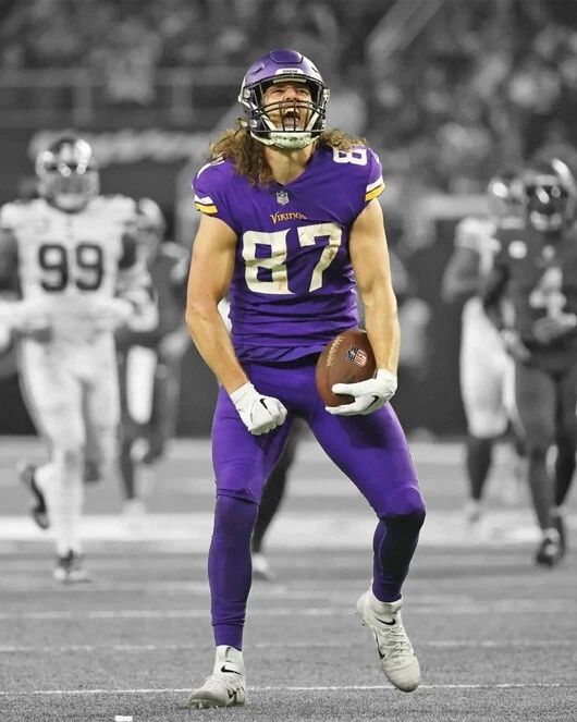 Minnesota Vikings Tj Hockenson Glossy Keychain Print Spotlight Keychain