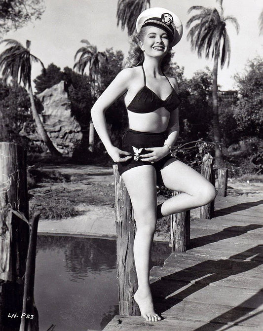 Model & Actress Lori Nelson Pin Up Publicity Poster Picture Photo Print 8 X 10