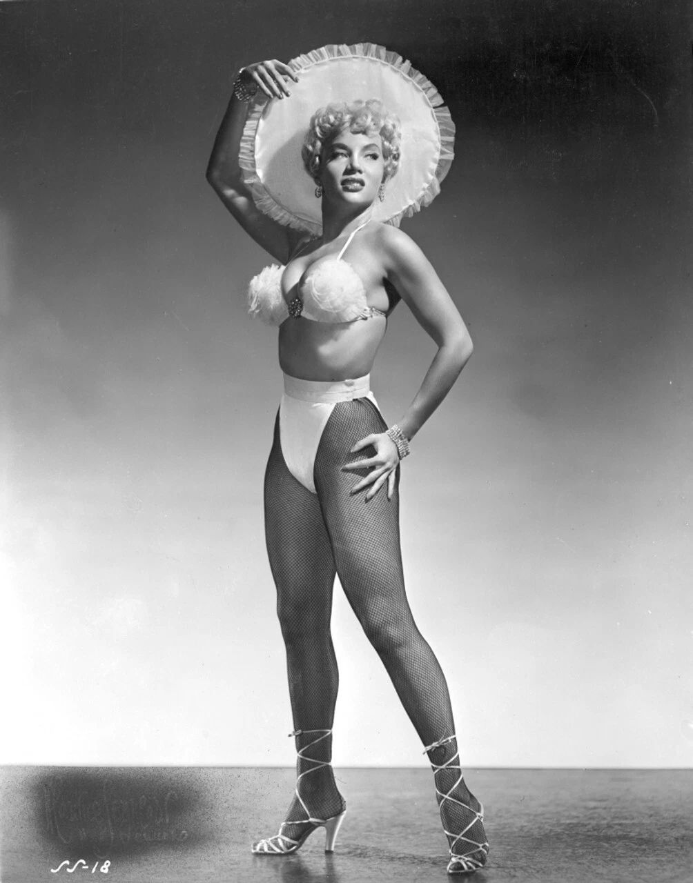 Model & Burlesque Dancer Lilly Christine Pin Up Picture Photo Print