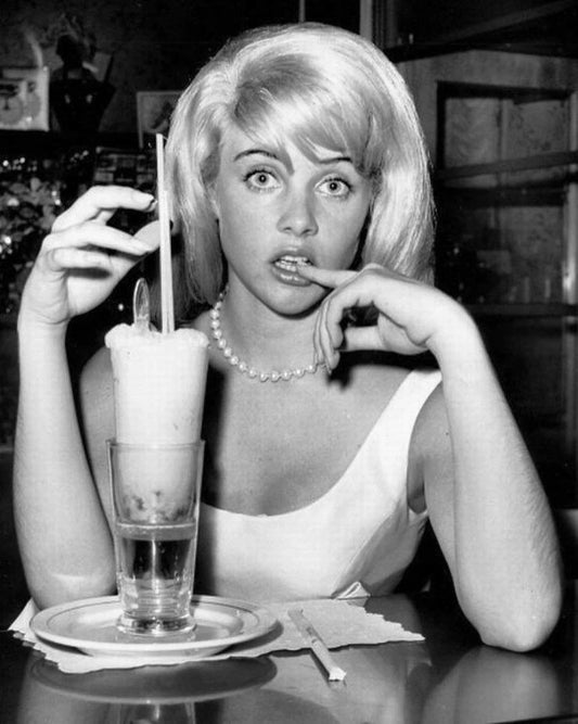 Model & Hollywood Actress Sue Lyon Pin Up Picture Publicity Magnet Print