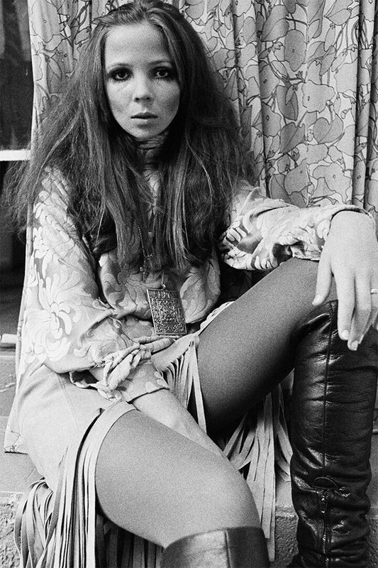 Model Penelope Tree In Long Sleeved Blouse Print Jigsaw Puzzle