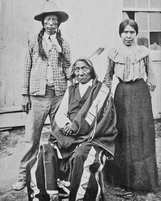Native Americans Chief Red Cloud And Family Glossy Magnet Lakota Sioux Print