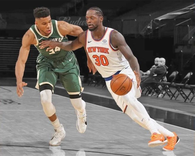 New York Knicks Julius Randle Vs Giannis Glossy Magnet Spotlight Print