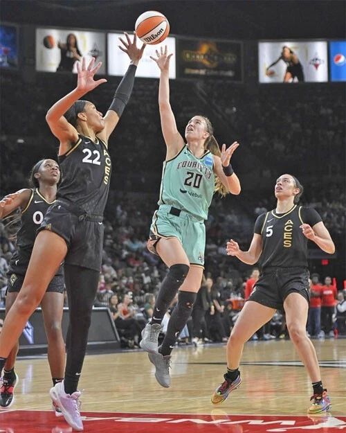 New York Liberty Sabrina Ionescu Glossy Magnet Wnba Print 1