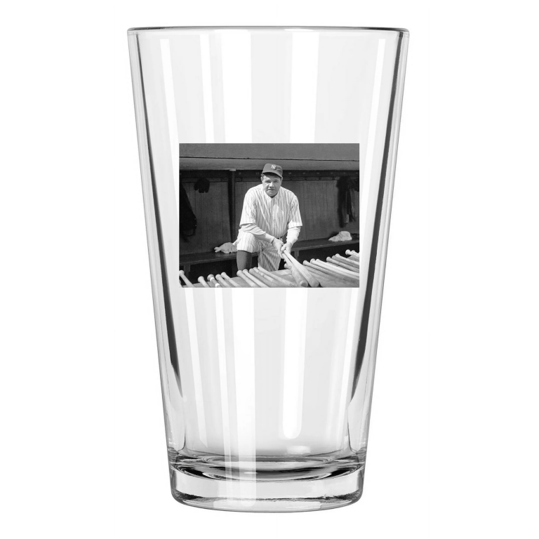 New York Yankees Babe Ruth Photo Baseball Pose Hof 36 Pint Beer Drinking Glass