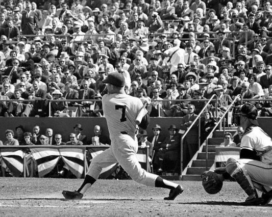 New York Yankees Mickey Mantle Glossy Keychain Baseball Swing Keychain
