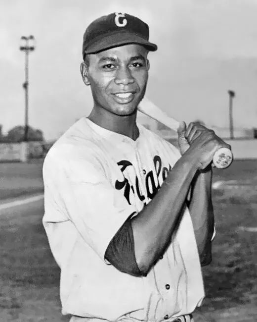 Newark Eagles Larry Doby Glossy Keychain Negro League Keychain Hof 98