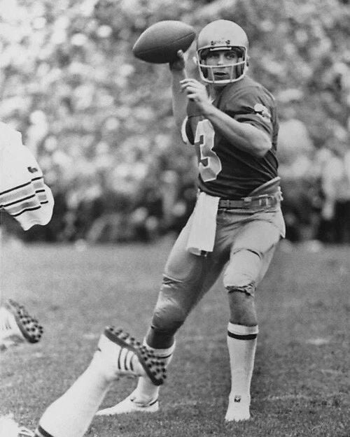 Notre Dame Fighting Irish Joe Montana Glossy Keychain Football Keychain 1
