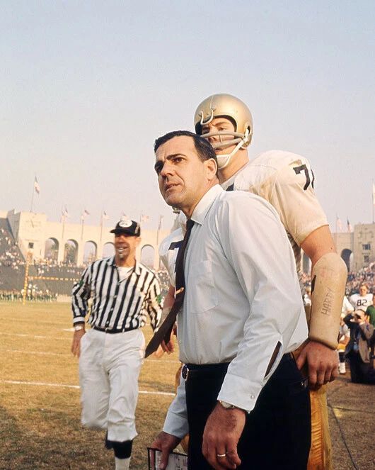 Notre Dame Irish Coach Ara Parseghian Glossy Keychain College Keychain 2