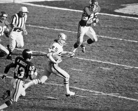 Oakland Raiders Fred Biletnikoff Glossy Keychain Football Keychain Hof 88 1