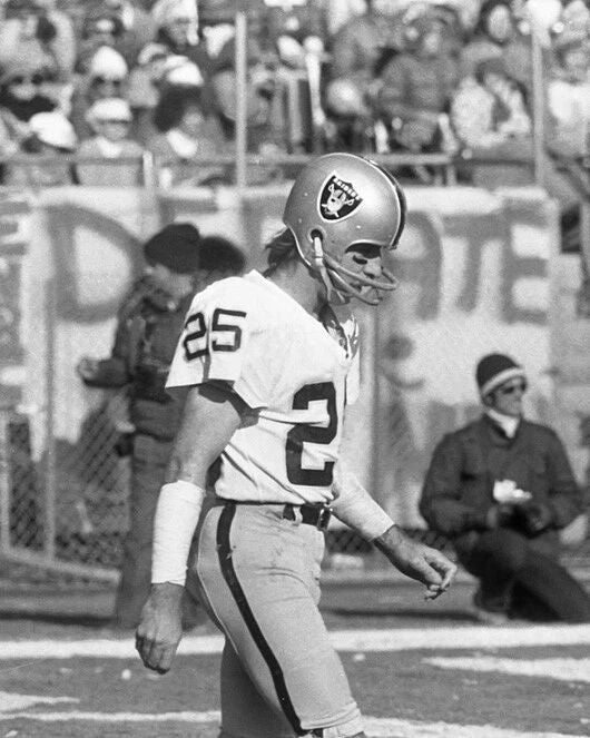 Oakland Raiders Fred Biletnikoff Glossy Magnet Football Magnet Hof 88 2
