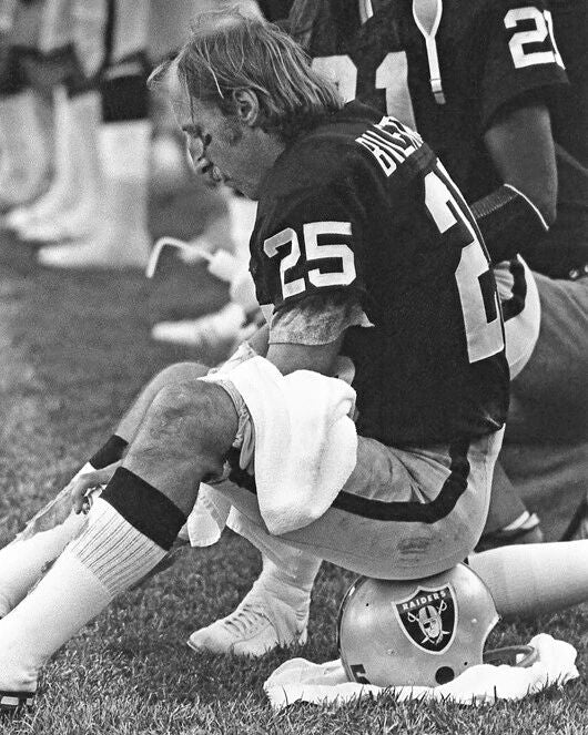 Oakland Raiders Fred Biletnikoff Glossy Keychain Football Keychain Hof 88 3