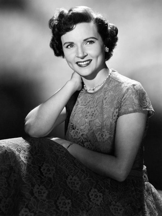 Old 1954 Photo Young Betty White Actress Retro Vintage Picture Reprint 8 X 10