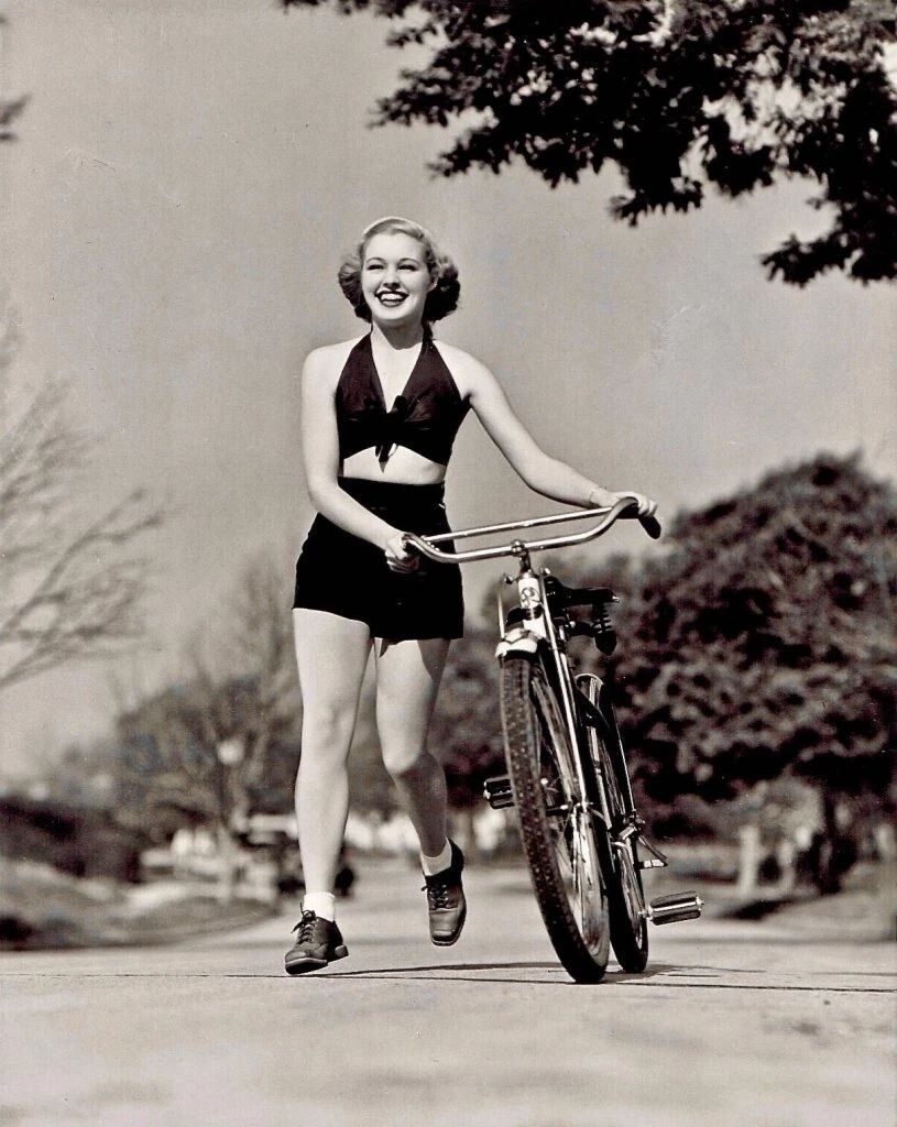 Old Hollywood Golden Age Actress Mary Beth Hughes Retro Picture Photo