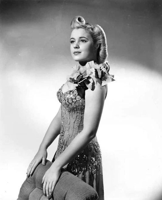 Old Hollywood Golden Age Actress Mary Beth Hughes Vintage Picture Magnet