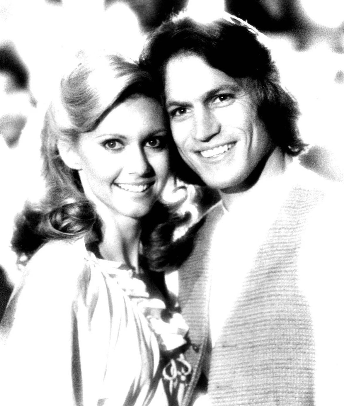 Olivia Newton John & Michael Beck In Xanadu Lobby Card 300 Piece Jigsaw Puzzle