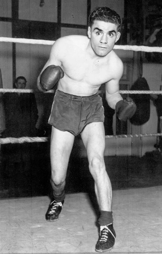 Peter Kane Photo Boxing Picture In Gym