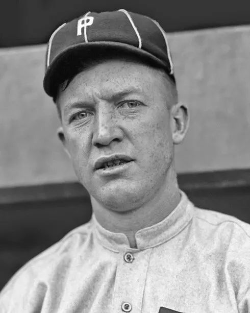 Pete' Grover Cleveland Alexander Glossy Keychain Philadelphia Phillies Print 1