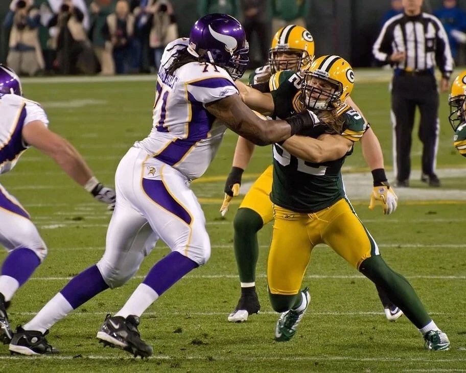 Phil Loadholt Photo Minnesota Vikings Football Picture Nfl Vs Packers