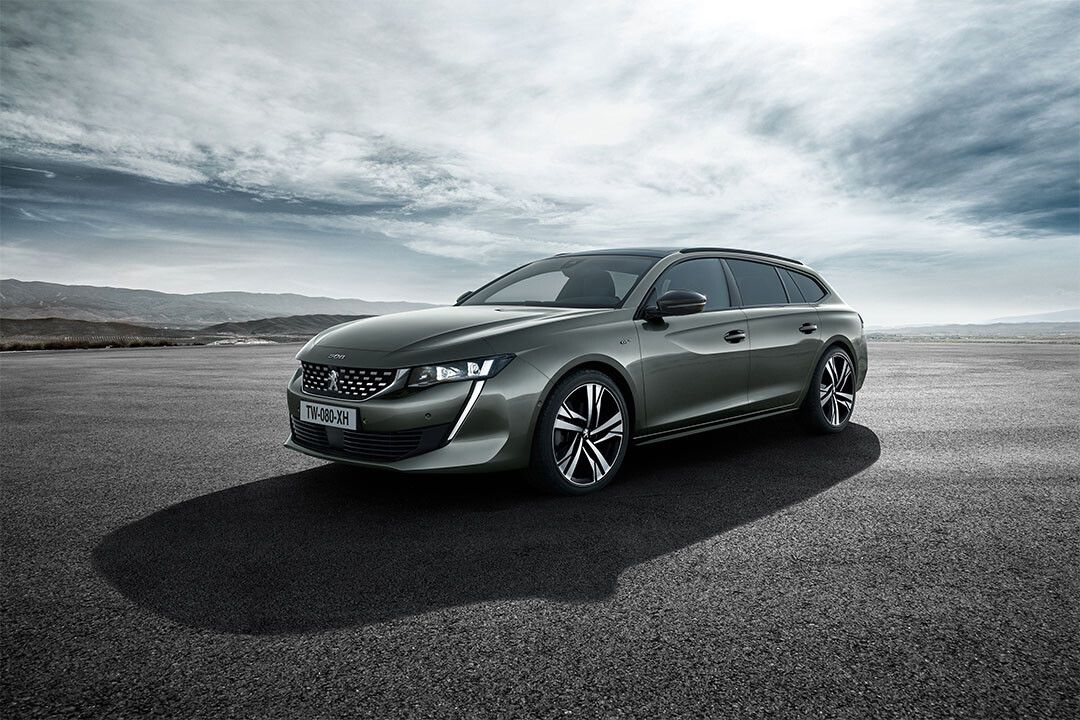 Peugeot 508 Sw Gt Suv Sports Car Desing Car Jigsaw Puzzle