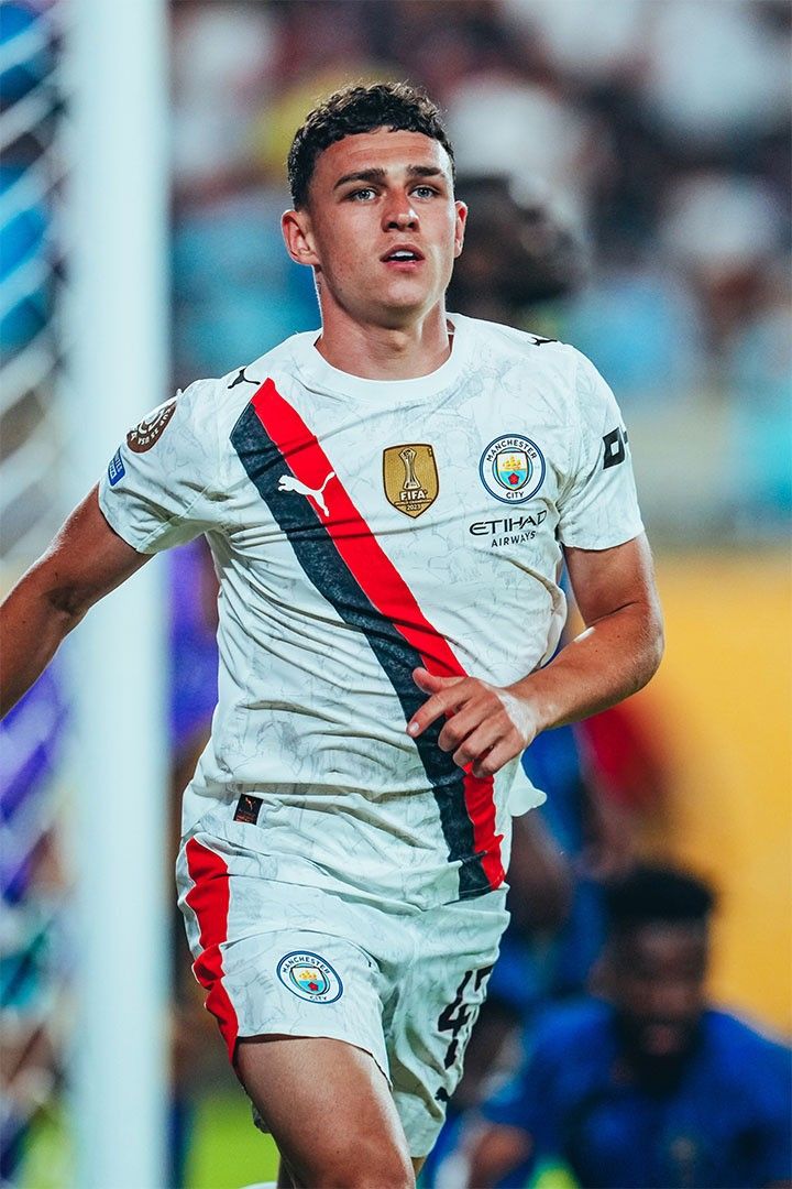 Phil Foden World Cup Goal Celebration Man City Soccer Club Fans Jigsaw Puzzle
