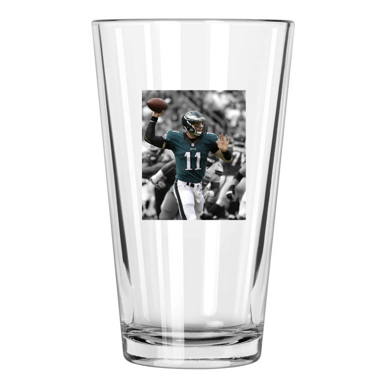 Philadelphia Eagles Carson Wentz Spotlight Football 1 Pint Beer Drinking Glass