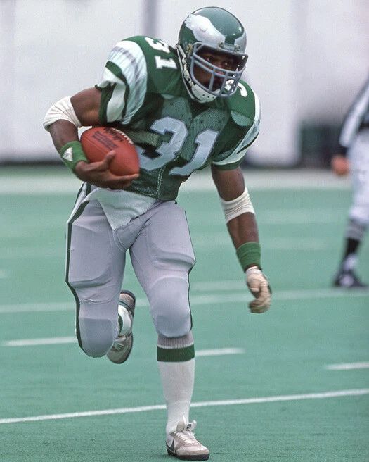 Philadelphia Eagles Wilbert Montgomery Glossy Photo Football Print Poster 2
