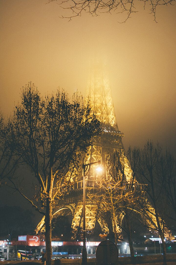 Jigsaw Puzzle Of Eiffel Tower During Foggy Night Paris Art Wall Decor Jigsaw Puzzle